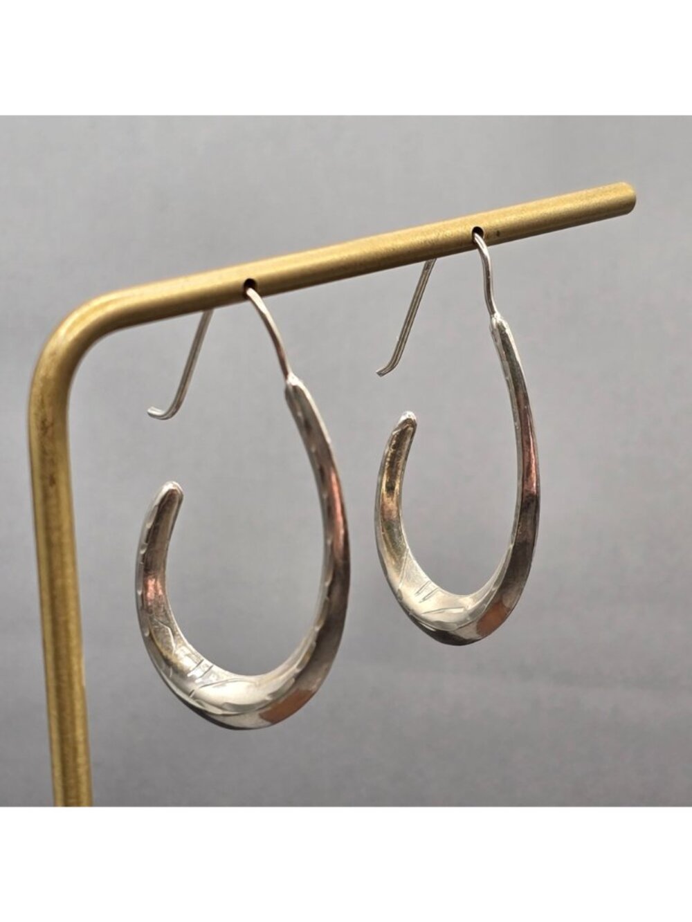 Vintage Sterling Silver Etched J Hoop Earrings Puffy Tapered Dangle 1.25" - Picture 10 of 11